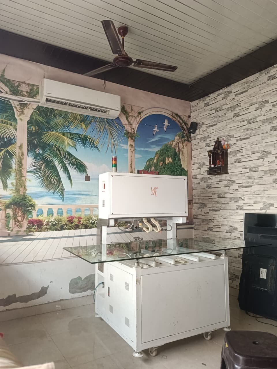 TV repair workshop